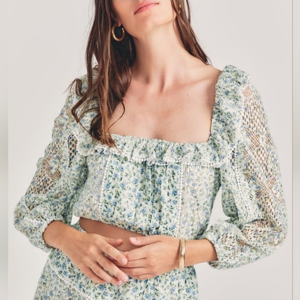 House of Harlow 1960 Blue Floral Square Neck Blouse